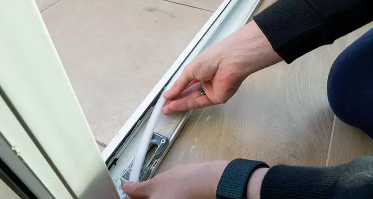 Garage Door Off Track Repair in Lake Magdalene, FL