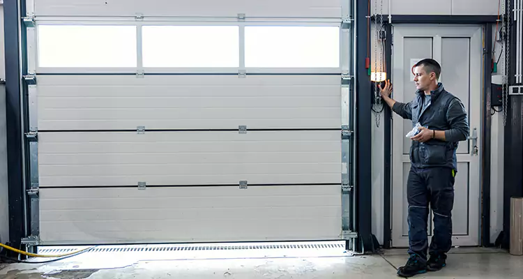Modern Overhead Door Repair in Lake Magdalene, FL
