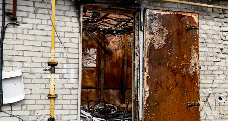 Metal Door Rust Repair in Lake Magdalene, FL