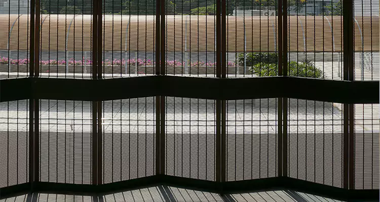 Front Screen Door Repair in Lake Magdalene, FL