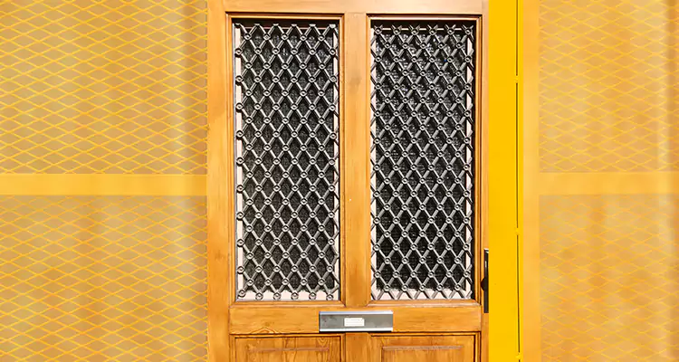 Sliding Pet Screen Door Replacement in Lake Magdalene, FL