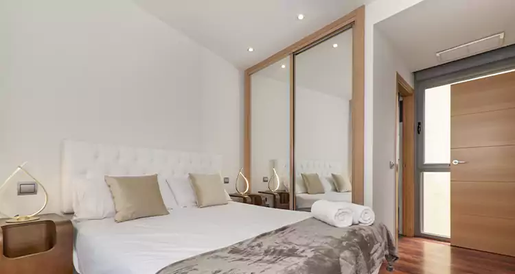 Sliding Wardrobe Door Mirror Replacement in Lake Magdalene, FL